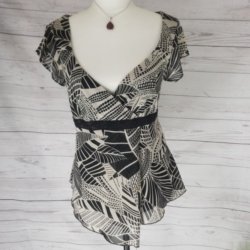 Cream and black tie back top XL b.i.y.a.y.c.d.a